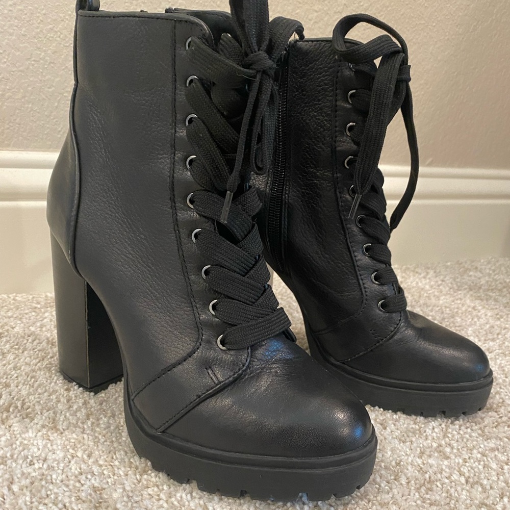 Steve Madden Black Boots